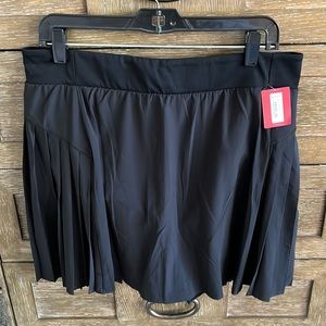 Spanx get moving pleated skort size 1X